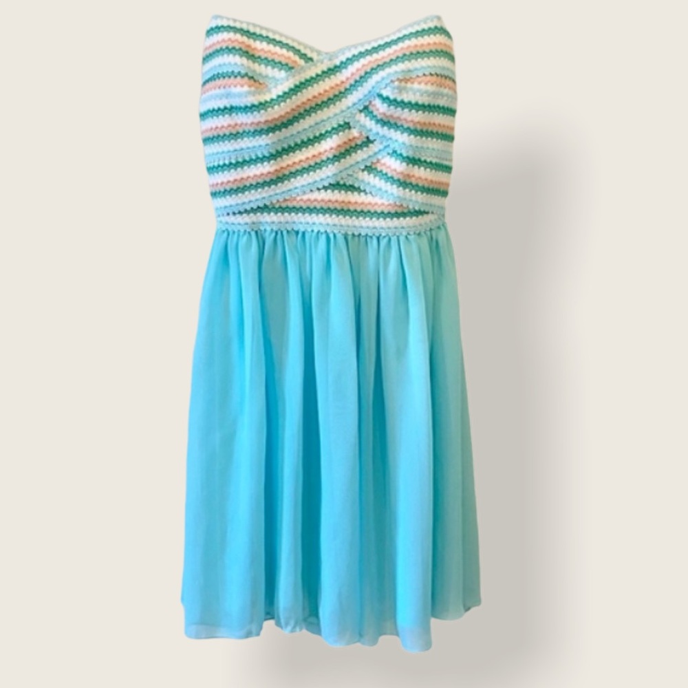 B.Smart Strapless Retro-Looking Dress Sz 4